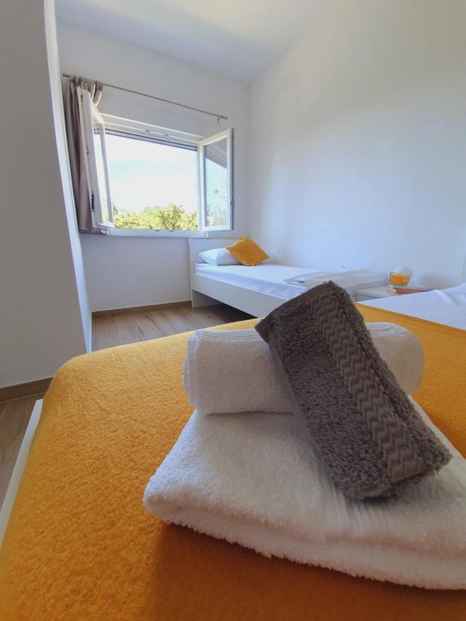 Apartmani Starigrad Paklenica - Danijel Luaran gambar