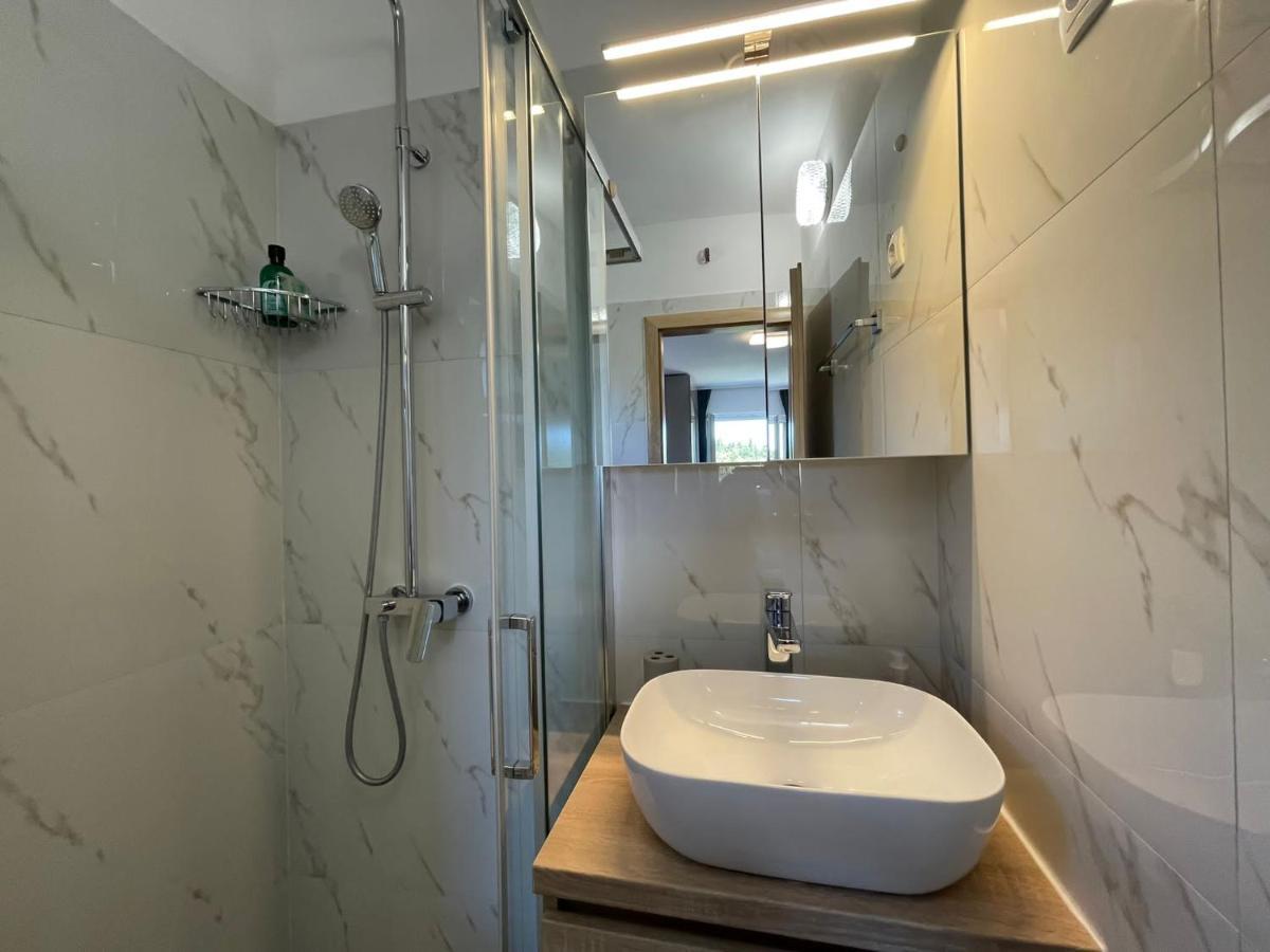Apartmani Starigrad Paklenica - Danijel Luaran gambar