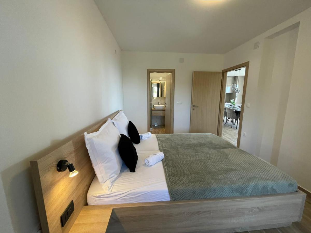 Apartmani Starigrad Paklenica - Danijel Luaran gambar