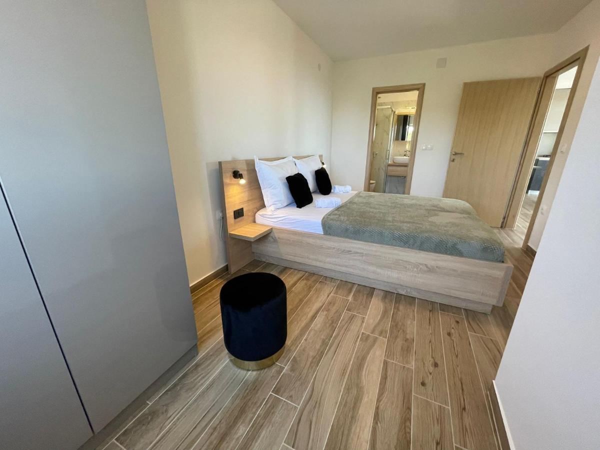 Apartmani Starigrad Paklenica - Danijel Luaran gambar