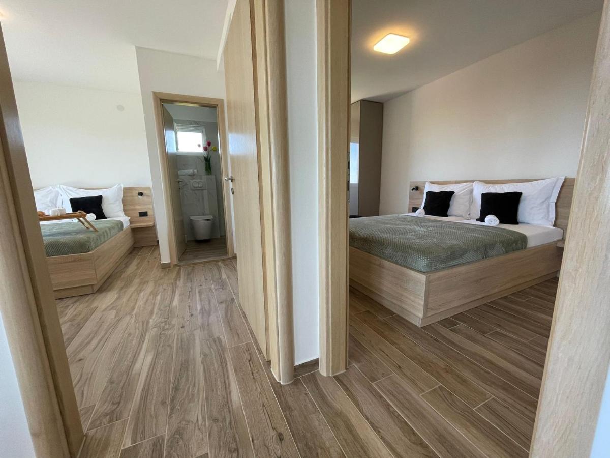 Apartmani Starigrad Paklenica - Danijel Luaran gambar