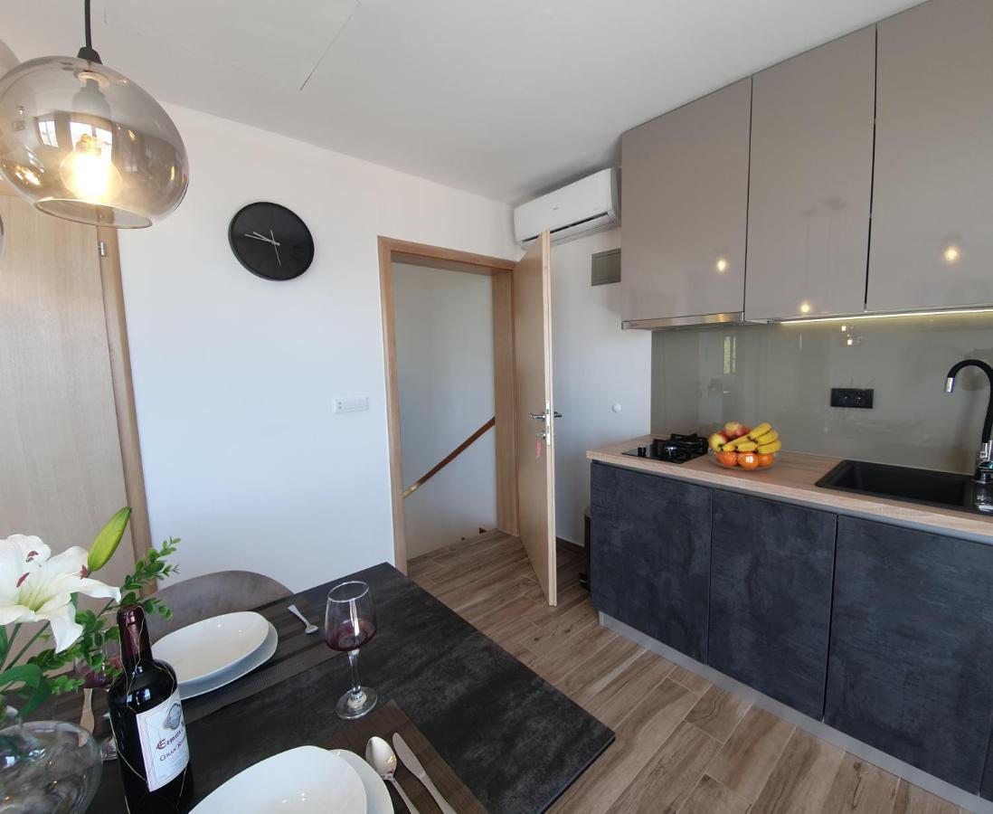 Apartmani Starigrad Paklenica - Danijel Luaran gambar