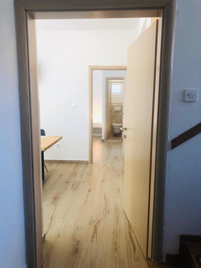 Apartmani Starigrad Paklenica - Danijel Luaran gambar